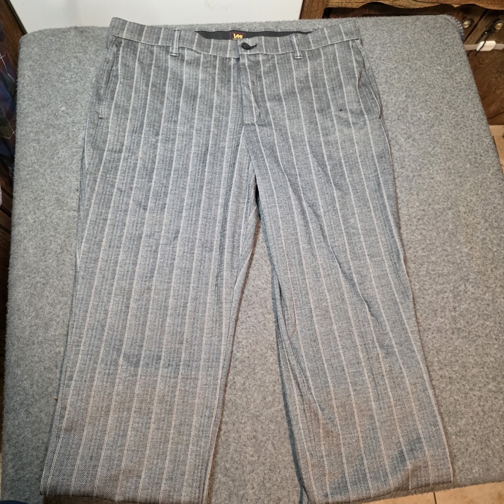 Lee Gray Pinstripe Dress Pants 18 M D2
